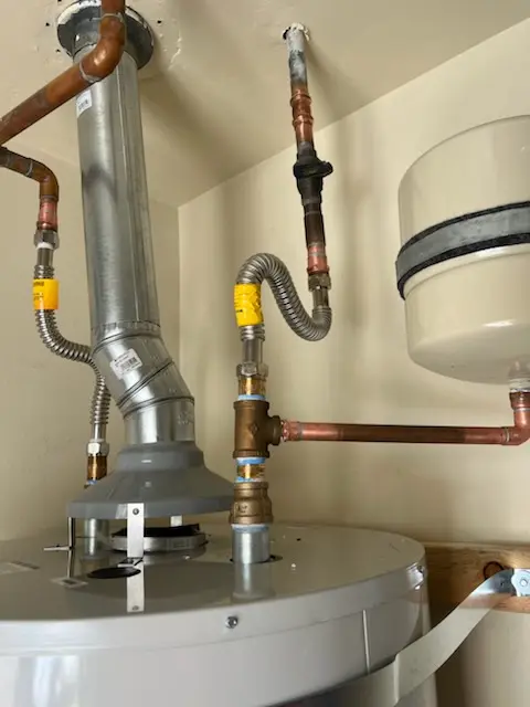 Water heater installation and plumbing repair in Cicero